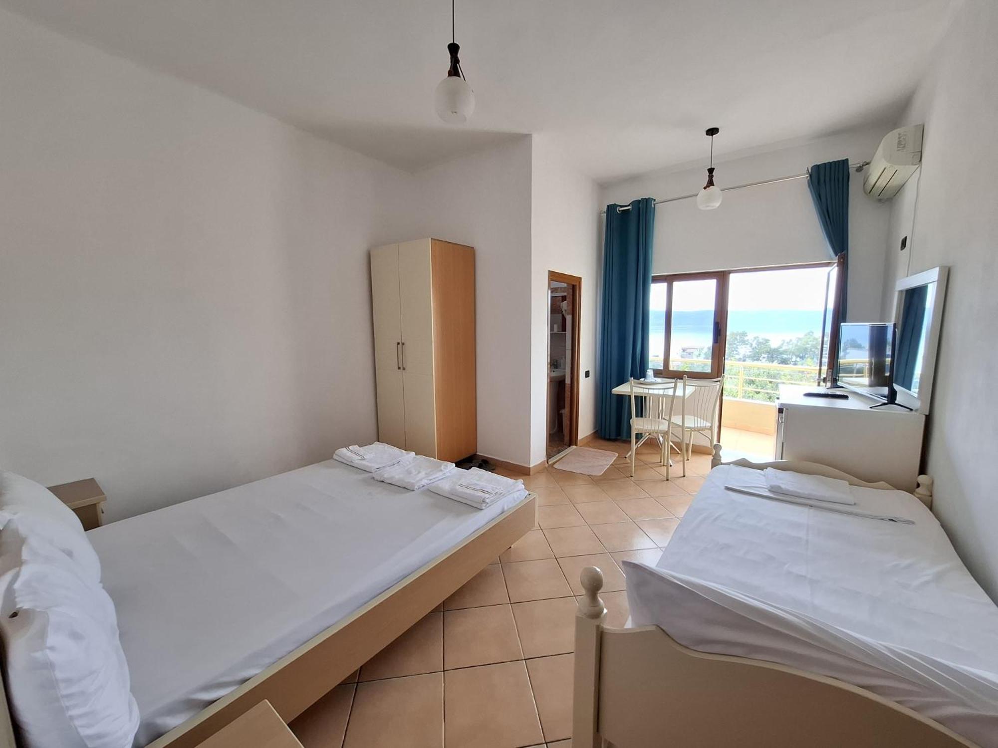 Hotel Sirena Radhimë Eksteriør billede