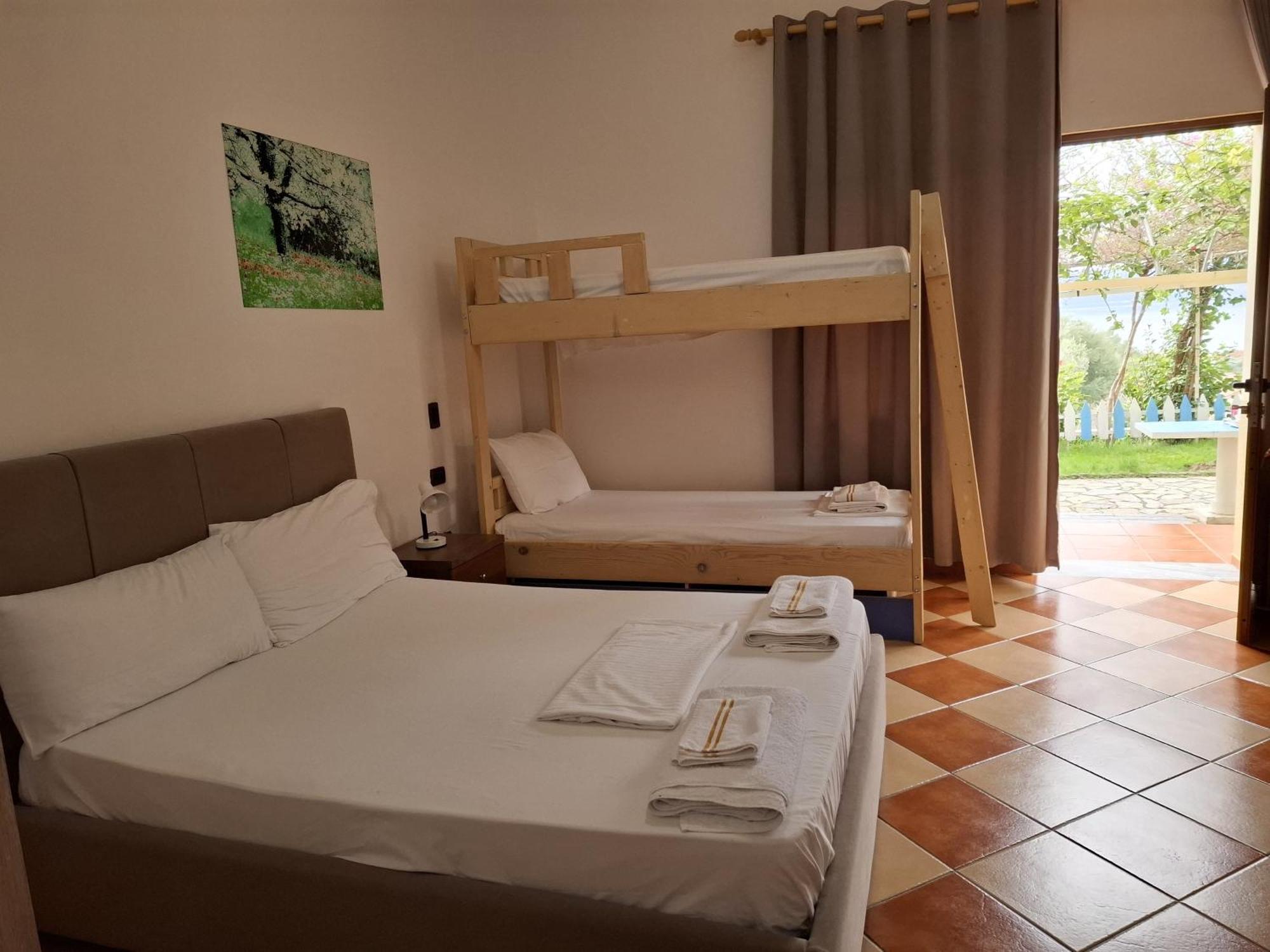 Hotel Sirena Radhimë Eksteriør billede